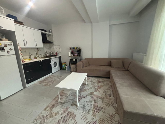 TRAMVAYA 300 METRE MESAFEDE KREDİYE BE FINANS KURUMLARINA UYGUN 60 M2 1+1 SATILIK DAİRE