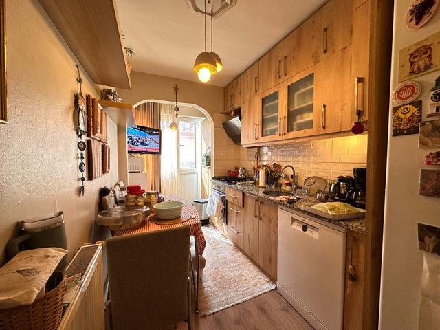 ÇELİKTEPE'DE 4 LEVENT METROYA 15 DK 3+1 SATILIK GENİŞ DAİRE