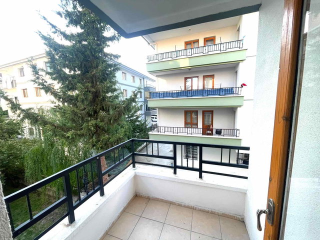 KARAPÜRÇEK MAH. ARA KAT KİRALIK 3+1 DAİRE
