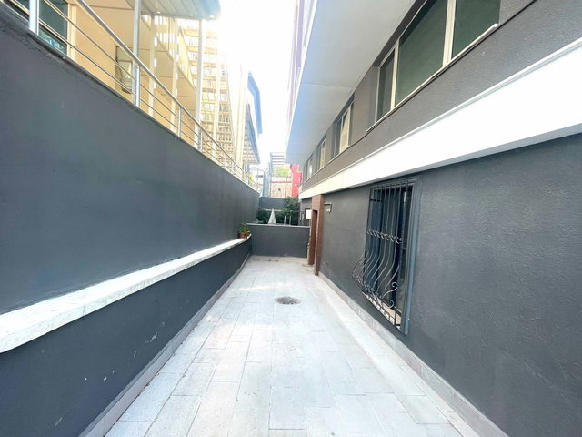 YAŞAMKENTTE 20 M² BAHÇE KULLANIMLI GİRİŞ KAT 2+1 SATILIK DAİRE