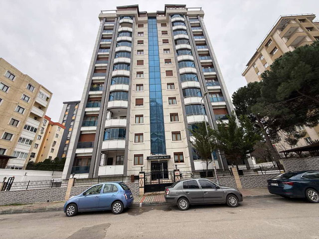 KARTAL ATALARDA GENÇ BİNADA OTURUMA HAZIR 3+1 KİRALIK DAİRE