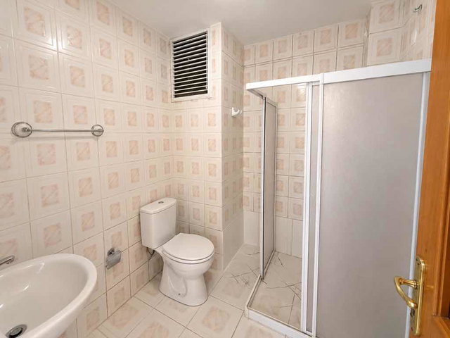TERME FENK MAHALLESİ OKULLAR BÖLGESİNDE SATILIK 2+1 DAİRE MUTDAK AYRI