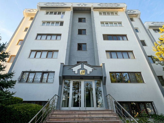KONUTKENT OYAK-2 SİTESİ’NDE DOĞAYLA İÇ İÇE SATILIK 2+1 DAİRE