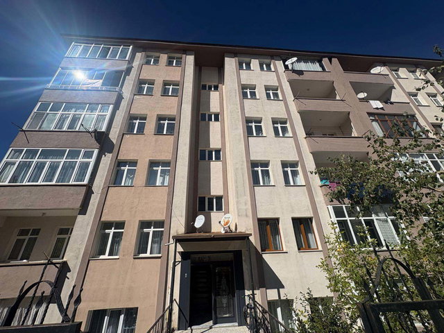 REMAX İLKE'DEN YILDIZKENT'TE 3+1 SATILIK DAİRE