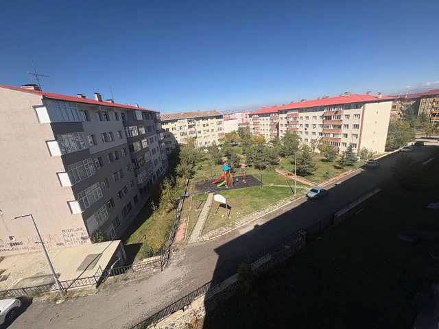 REMAX İLKE'DEN YILDIZKENT'TE 3+1 SATILIK DAİRE