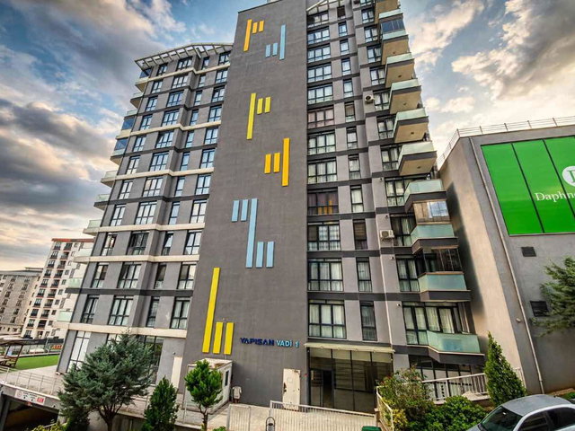 RE/MAX' DAN TUZLA YAPISAN VADİ SİTESİ'NDE SATILIK 3+1 LÜKS DAİRE