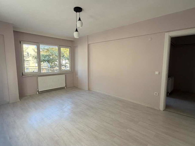 REMAX BEYAZ İNEGÖL SİNANBEY İÇİ YAPILI 3+1 KİRALIK