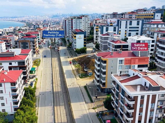 HÜSEYIN BOYLU'DAN TRAMVAYA CEPHE SATILIK EŞYALI 1+1 DAIRE