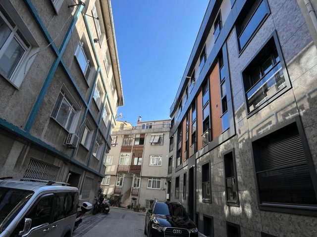 ÜSKÜDAR METROYA VE SAHILE 5 DK, YENI BINA KAÇIRILMAYACAK FIRSAT!