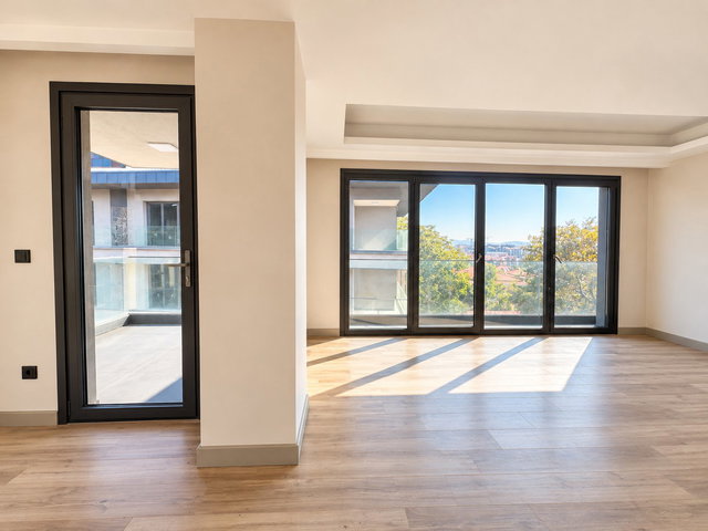 ÜSKÜDAR ÇENGELKÖY SATILIK FIRSAT SITE IÇERISINDE SIFIR 4+1 DUBLEKS