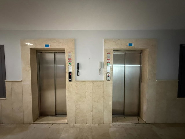 İZMIT AKÇAKOCA ÜNIVERSITE KONUTLARI KIRALIK 3+1 EŞYALI ARAKAT