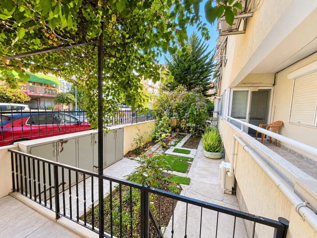 KARŞIYAKA BAHÇELİEVLERDE MERKEZİ LOKASYONDA BAKIMLI 3+1 SATILIK DAİRE