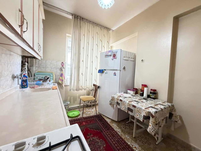SIVAS CADDESI ÜZERINDE 4+1 SATILIK KÖŞE DAIRE KARANLIK ODASI YOK