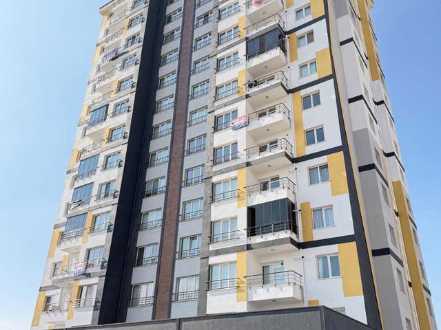 BAHÇELİEVLER MAH. SIFIR LÜKS CADDE ÜZERİ SATILIK 4+1 DAİRE