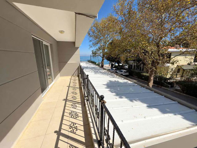 ÇEŞMEALTI SAHİLİNDE MERKEZİ KONUMDA DENİZ MANZARALI 3+2 DUBLEKS