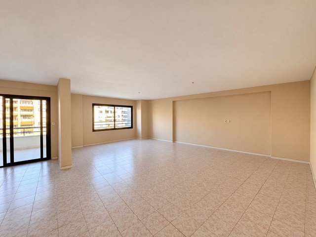 REMAX RİNA'DAN KOYTÜR2 SİTESİNDE DENİZ MANZARALI 3+1