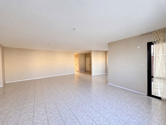 REMAX RİNA'DAN KOYTÜR2 SİTESİNDE DENİZ MANZARALI 3+1