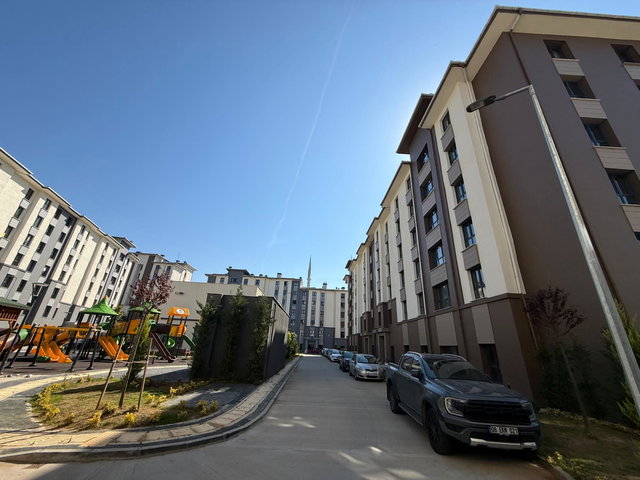 ATAŞEHİR YENİŞEHİR TOKİ KONUTLARINDA SIFIR BOŞ SATILIK 3+1 DAİRE