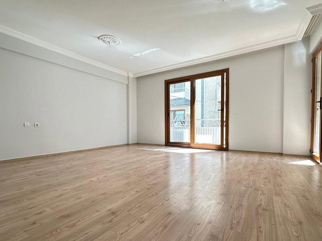 İZMİR  YEŞİLYURT 'TA GRANADA RESIDENCE KARŞISI, NET 140 M² 3+1 KİRALIK DAİRE