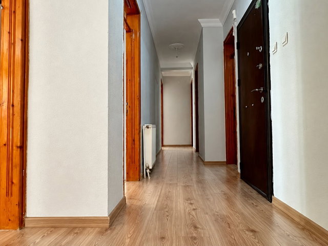 İZMİR  YEŞİLYURT 'TA GRANADA RESIDENCE KARŞISI, NET 140 M² 3+1 KİRALIK DAİRE