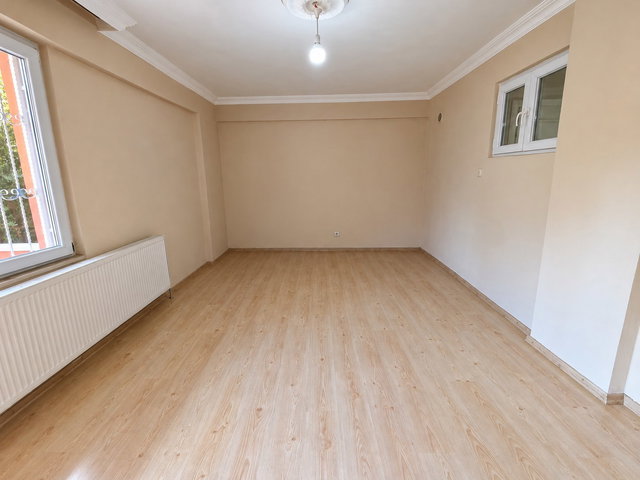 BAĞLARBAŞI MH.ULAŞIM VE GÜNLÜK YAŞAM AVANTAJLI 1+1 KİRALIK DAİRE
