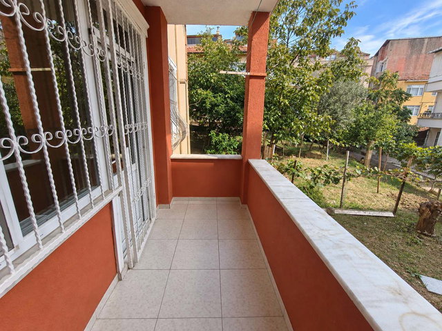 BAĞLARBAŞI MH.ULAŞIM VE GÜNLÜK YAŞAM AVANTAJLI 1+1 KİRALIK DAİRE