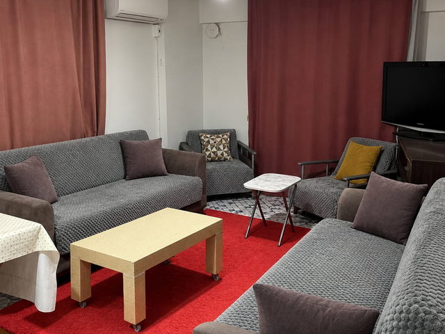 DİKİLİ GAZİPAŞA'DA DENİZE YAKIN 2+1 EŞYALI KİRALIK DAİRE