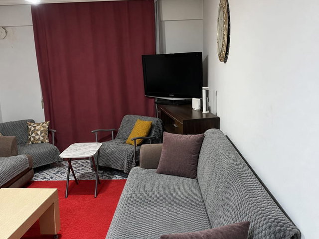 DİKİLİ GAZİPAŞA'DA DENİZE YAKIN 2+1 EŞYALI KİRALIK DAİRE