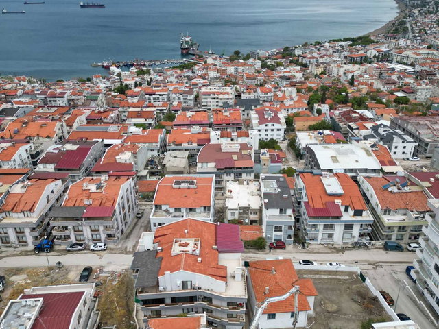 DİKİLİ SALİMBEY MAHALLESİNDE SATILIK FIRSAT DUBLEX