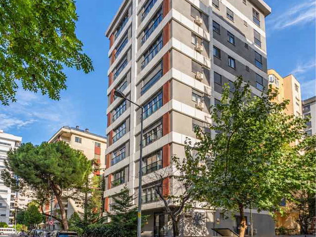 ERENKÖY 'DE BAĞDAT CADDESİNE YAKIN KEYİFLİ DUBLEKS DAİRE