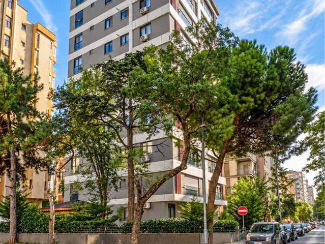 ERENKÖY 'DE BAĞDAT CADDESİNE YAKIN KEYİFLİ DUBLEKS DAİRE