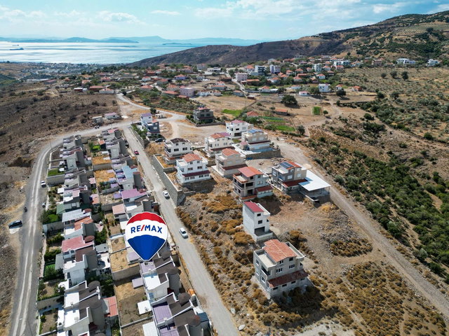 ÇANDARLI YAYLAYURT'DA SATILIK TRİPLEKS