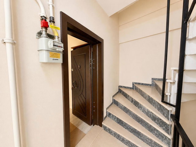 KOCAELI İZMIT MERKEZ ÇINARLI'DA UYGUN KIRALIK 1+1 BAKIMLI DAIRE