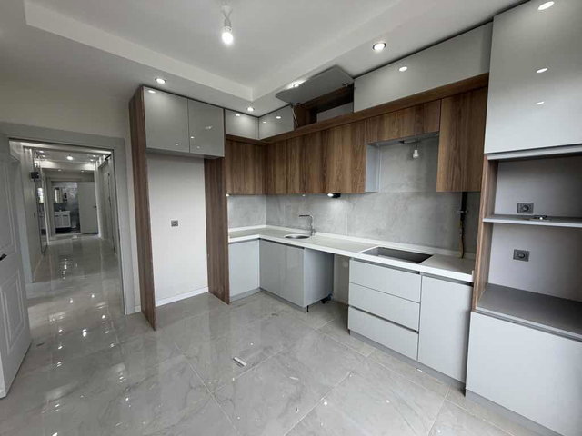 BAŞİSKELE YEŞİLYURT MAHALLESİ’NDE FULL DENİZ MANZARALI 3+1 LÜKS ARA KAT