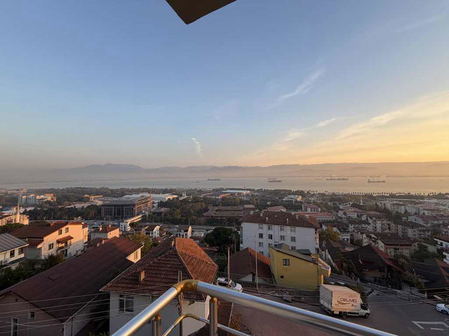 REMAX'DEN SERDAR MAH DENİZ MANZARALI KİRALIK 3+1 ARA KAT DAİRE