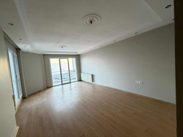 REMAX'DEN SERDAR MAH DENİZ MANZARALI KİRALIK 3+1 ARA KAT DAİRE