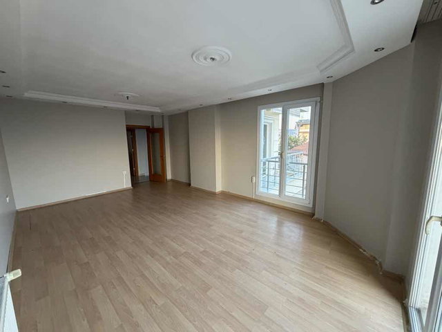 REMAX'DEN SERDAR MAH DENİZ MANZARALI KİRALIK 3+1 ARA KAT DAİRE
