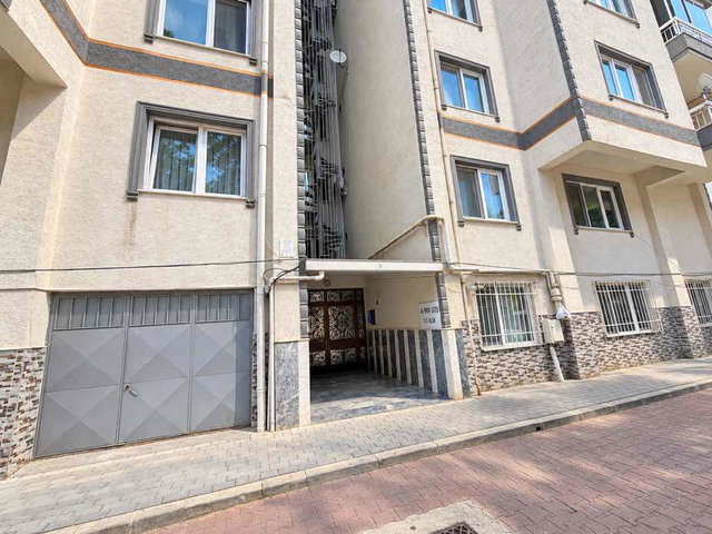 REMAX BEYAZ / SİTELERDE 3+1 NEZİH DAİRE