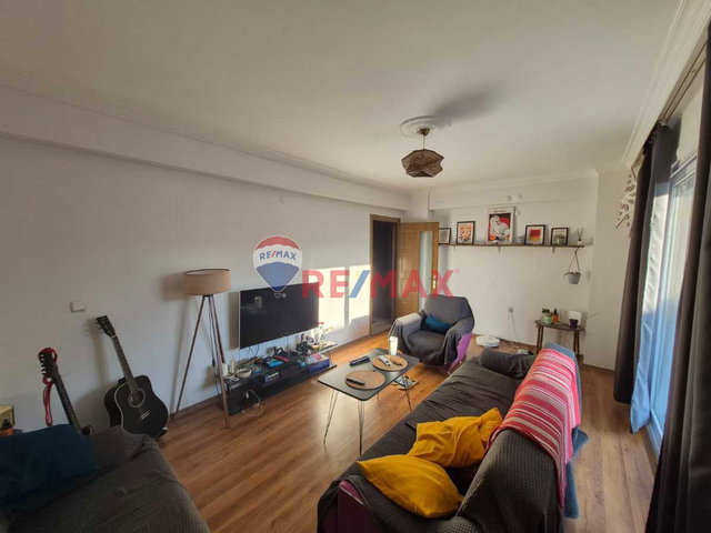 KARŞIYAKA ŞEMİKLER, GENÇ BİNADA EŞYALİ KIRALIK 2+1 DAİRE