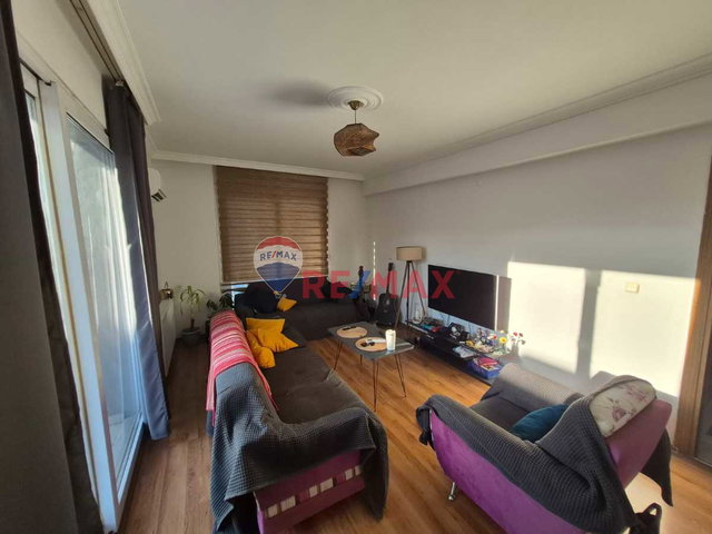 KARŞIYAKA ŞEMİKLER, GENÇ BİNADA EŞYALİ KIRALIK 2+1 DAİRE