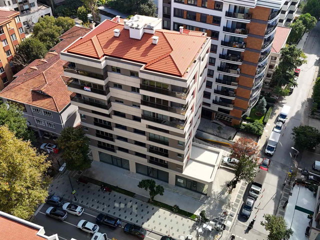 FENERBAHÇE'NİN KALBİNDE SIFIR BİNADA 140 M² NET LÜKS 3+1...