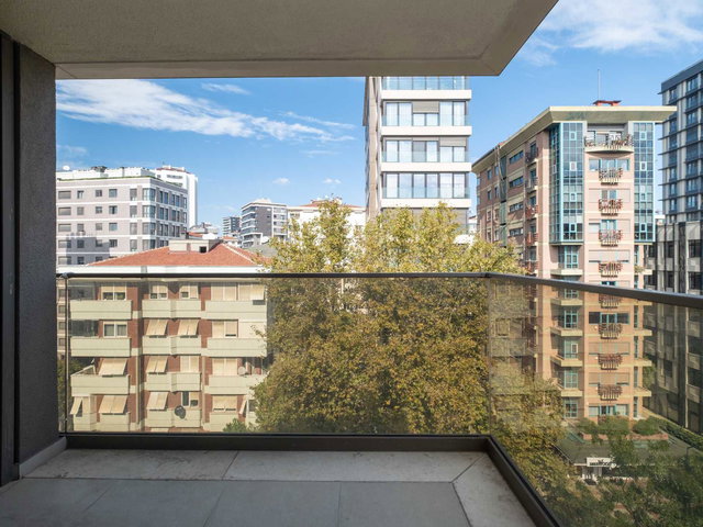 FENERBAHÇE'NİN KALBİNDE SIFIR BİNADA 140 M² NET LÜKS 3+1...