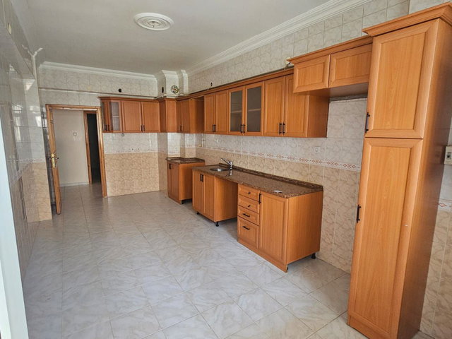 REMAX İLKE'DEN ŞÜKRÜPAŞA'DA 3+1 SATILIK DAİRE