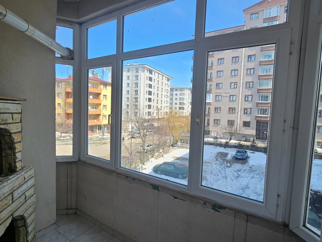 REMAX İLKE'DEN ŞÜKRÜPAŞA'DA 3+1 SATILIK DAİRE