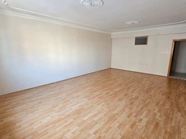REMAX İLKE'DEN ŞÜKRÜPAŞA'DA 3+1 SATILIK DAİRE