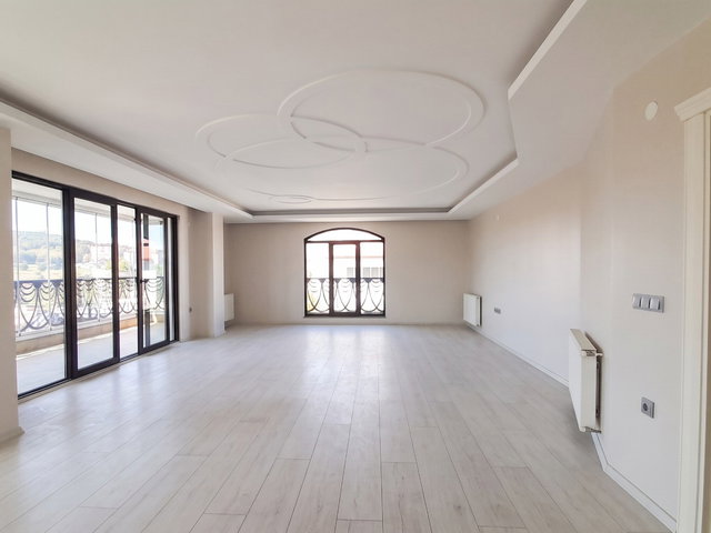 KÖRFEZ'DE DENİZE 150 METRE GENİŞ TERASLI 5+2 SATILIK DUBLEKS