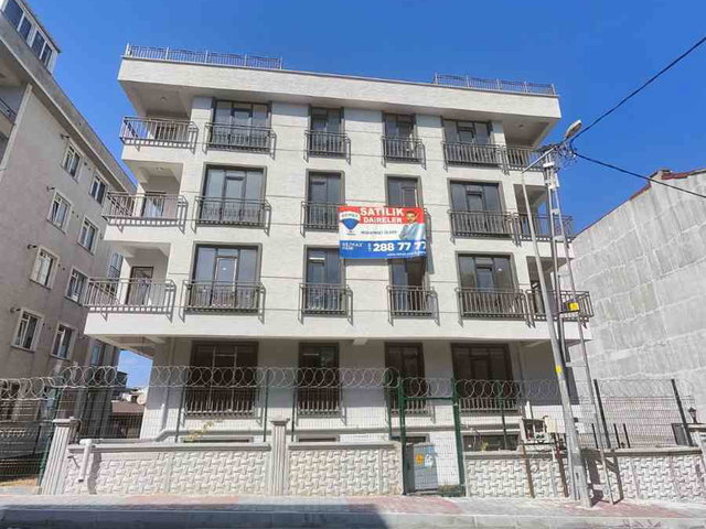 BEYLİKDÜZÜ YAKUPLU ' DA 2+1  SATILIK DAİRE