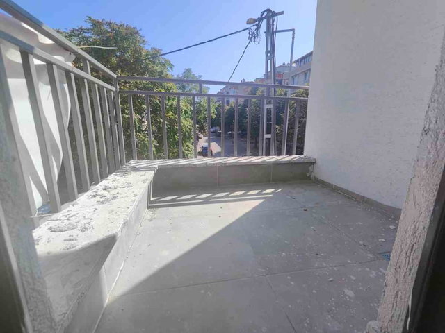 BEYLİKDÜZÜ YAKUPLU ' DA 2+1  SATILIK DAİRE