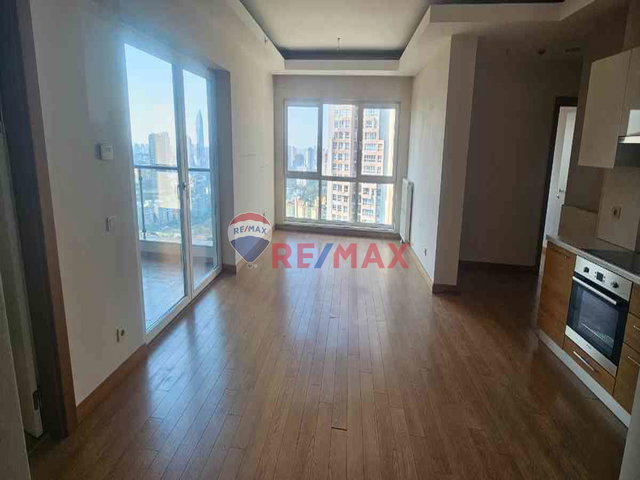 ATAŞEHIR AĞAOĞLU MY TOWERLAND - GENIŞ BALKONLU 3+1 DAIRE