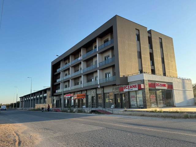 HASTANE VE BİLİM ÜNİ. YAKINI SATILIK 1+1 MODERN DAİRE